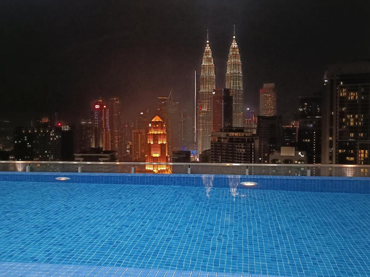 クアラルンプールCl 27A Insta Klcc View & Infinity Pool Viewアパートメント エクステリア 写真