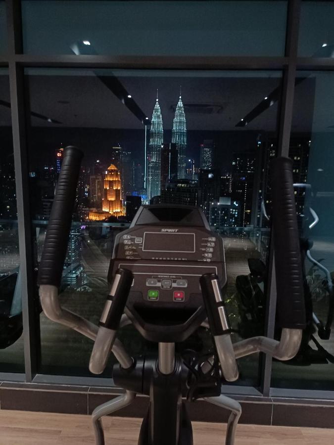 クアラルンプールCl 27A Insta Klcc View & Infinity Pool Viewアパートメント エクステリア 写真